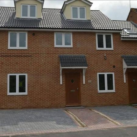 Garland Modern Spacious Apartment, Brentwood 1 Kültér fotó