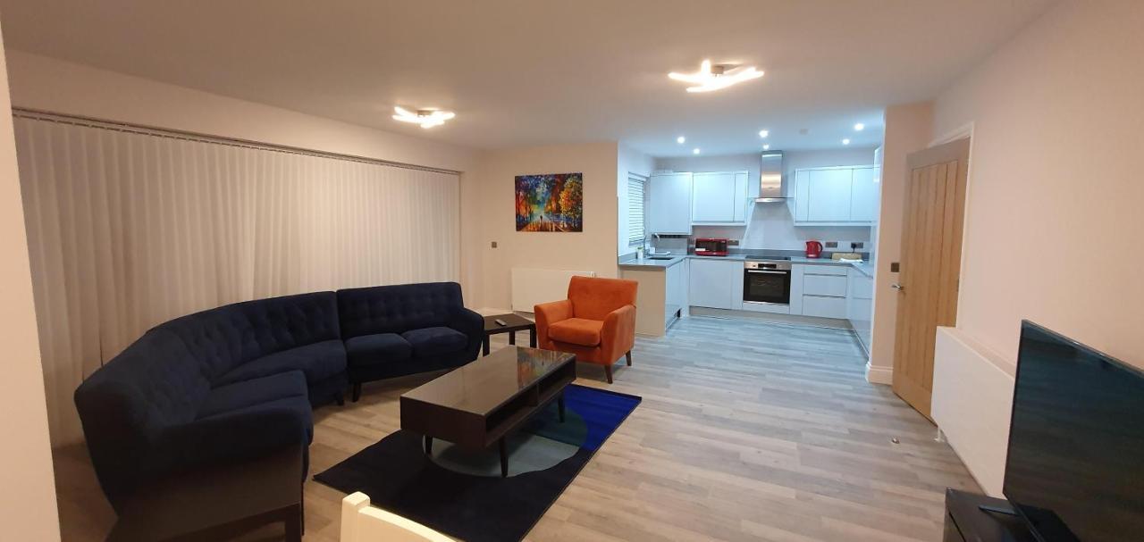 Garland Modern Spacious Apartment, Brentwood 1 Kültér fotó
