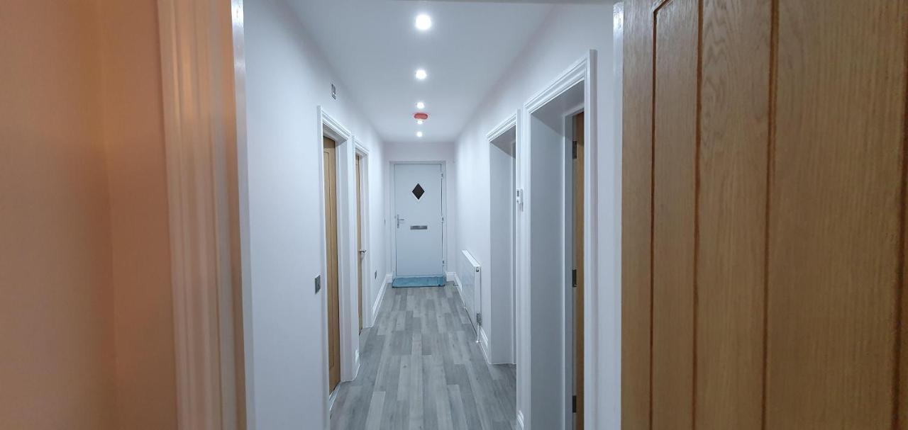 Garland Modern Spacious Apartment, Brentwood 1 Kültér fotó